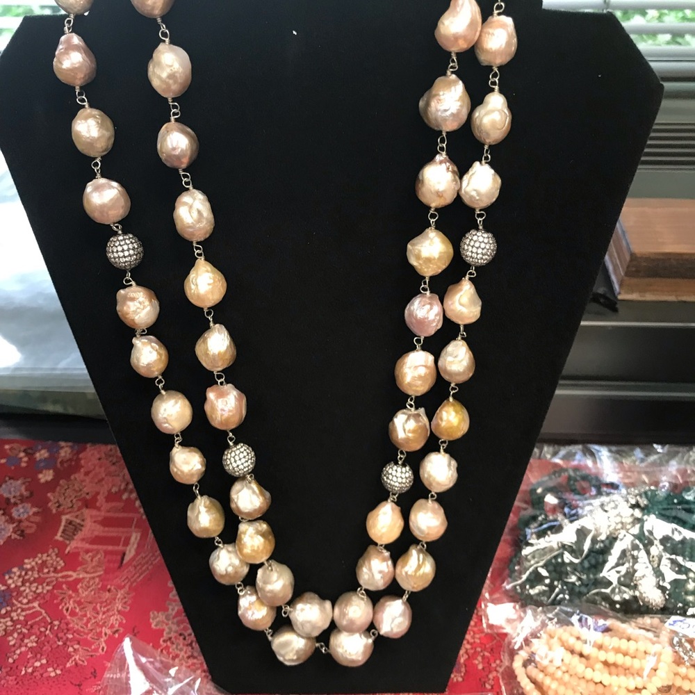 Pearl Swarovski necklace